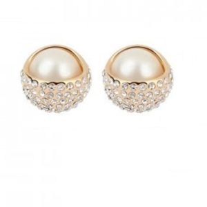 Pearl of Beauty Stud Earrings